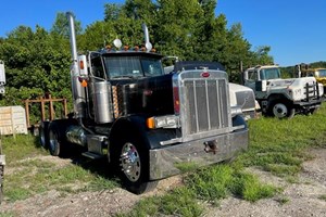 Peterbilt  Truck-SemiTractor